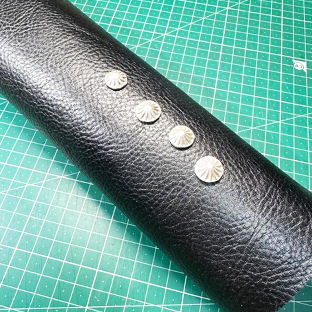 Leather Concho Bracelet⑥2023.3.11.jpg