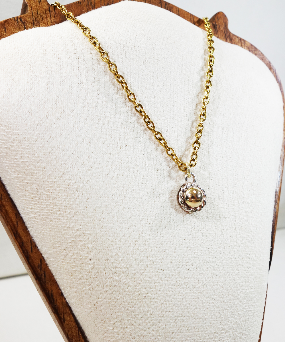 Two‑Tone Orb Pendant  （ツートンオーブペンダント）2