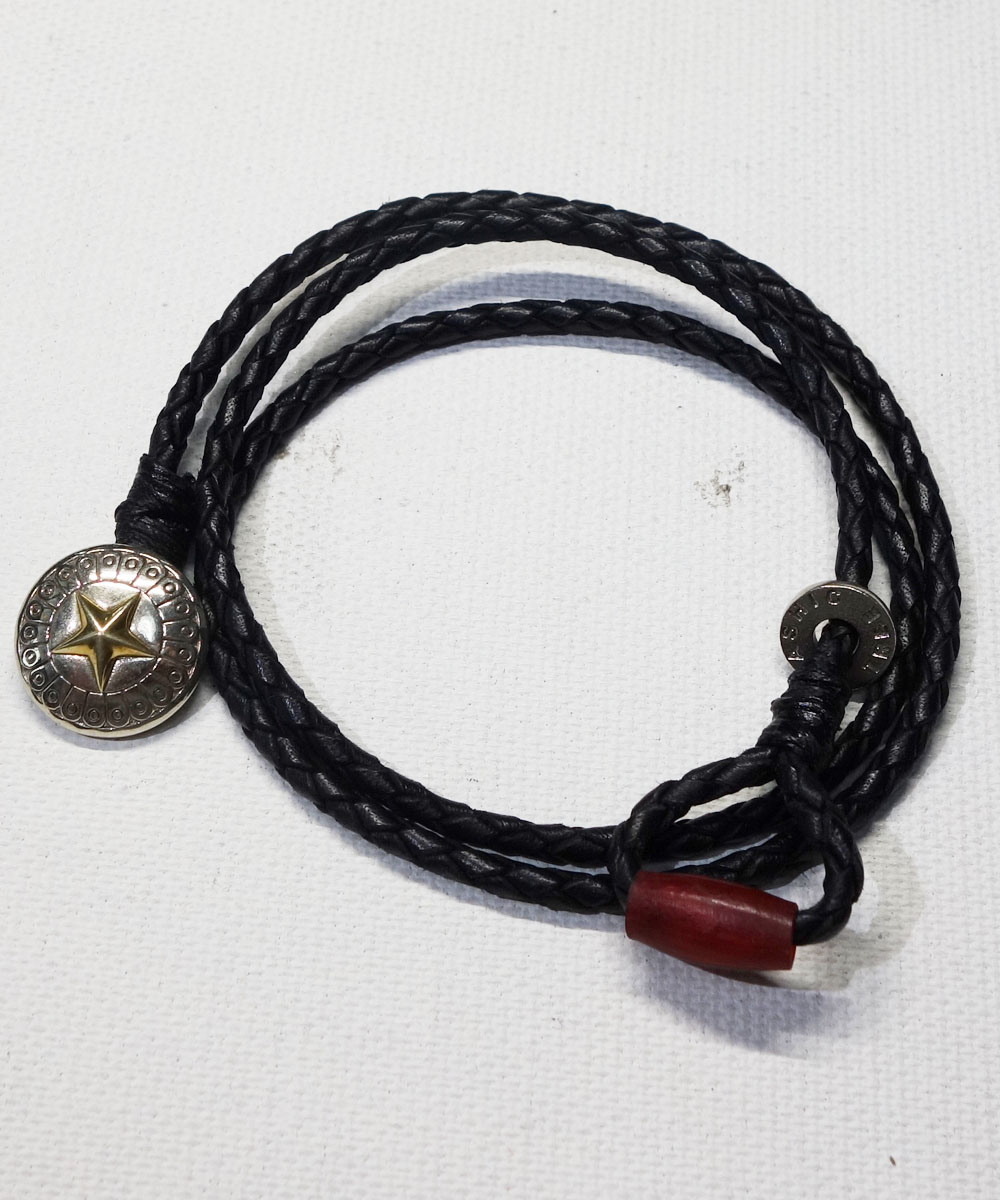 LEATHER  CONCHO BRACELET(3重巻レザーコンチョブレスレット) 2