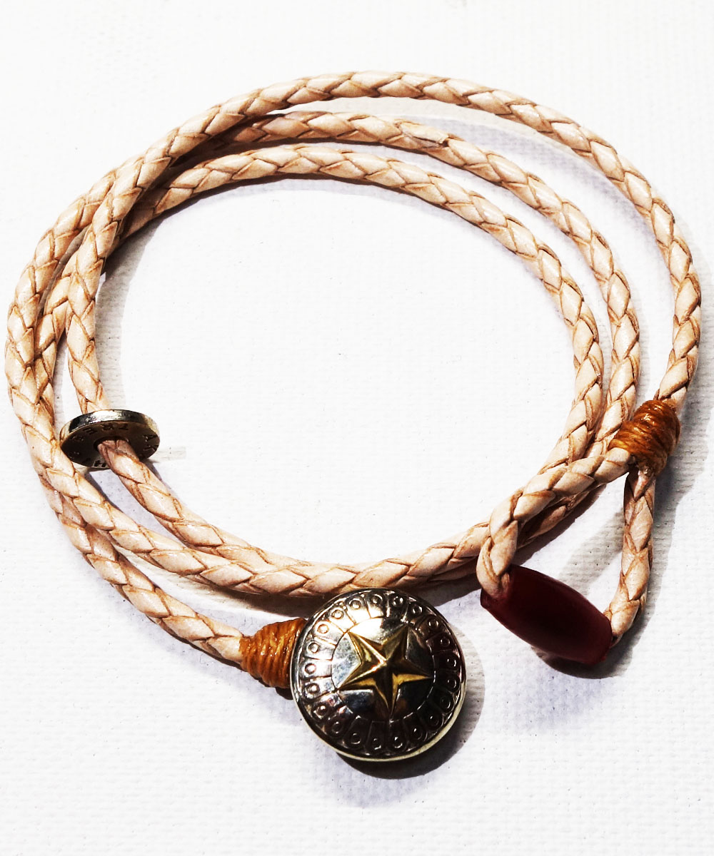 LEATHER  CONCHO BRACELET(3重巻レザーコンチョブレスレット)2