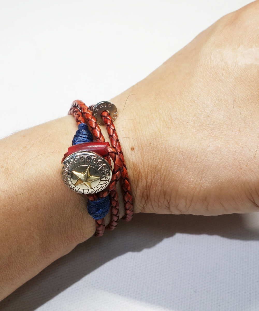 LEATHER  CONCHO BRACELET(3重巻レザーコンチョブレスレット) 
7