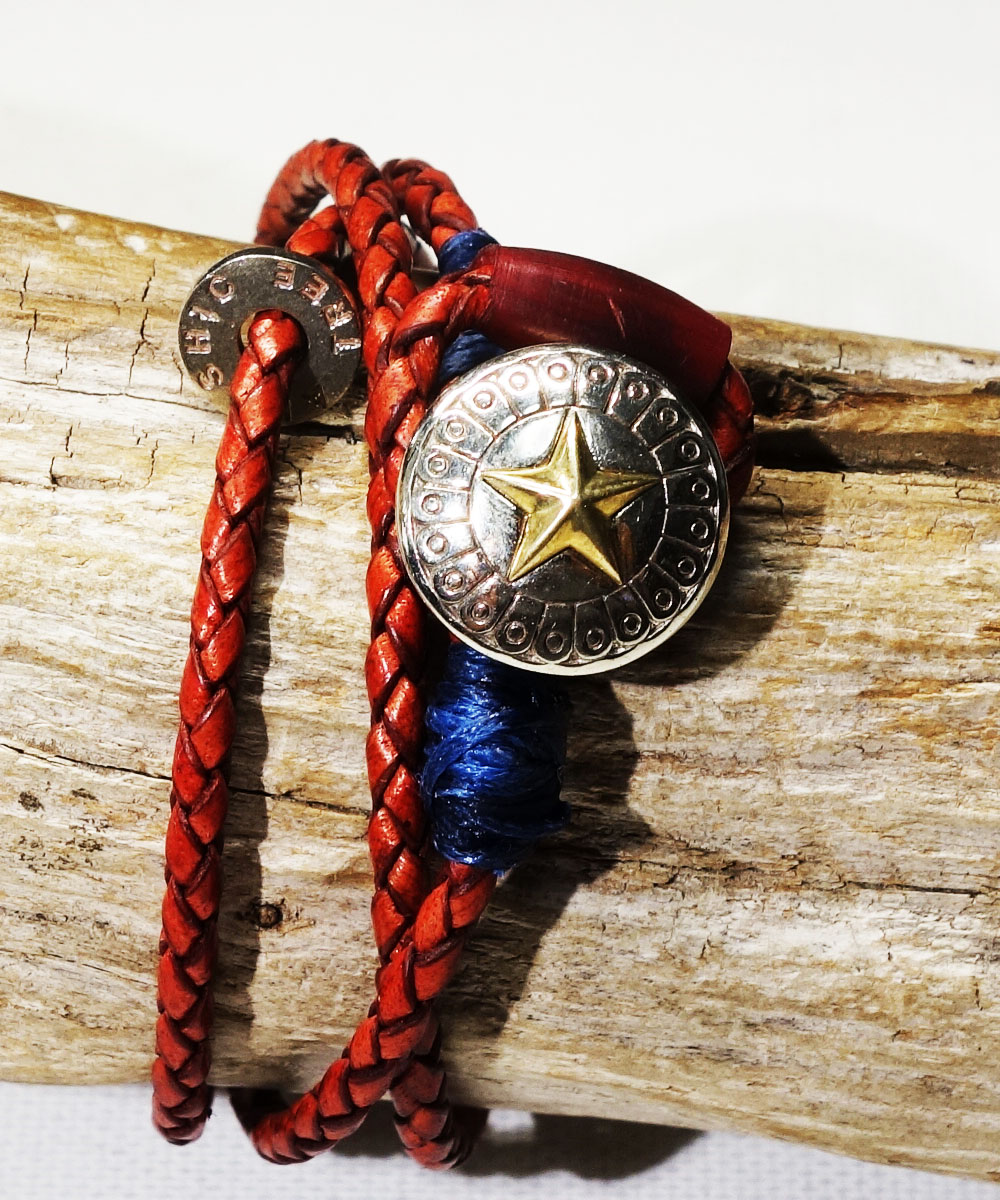 LEATHER  CONCHO BRACELET(3重巻レザーコンチョブレスレット) 
8