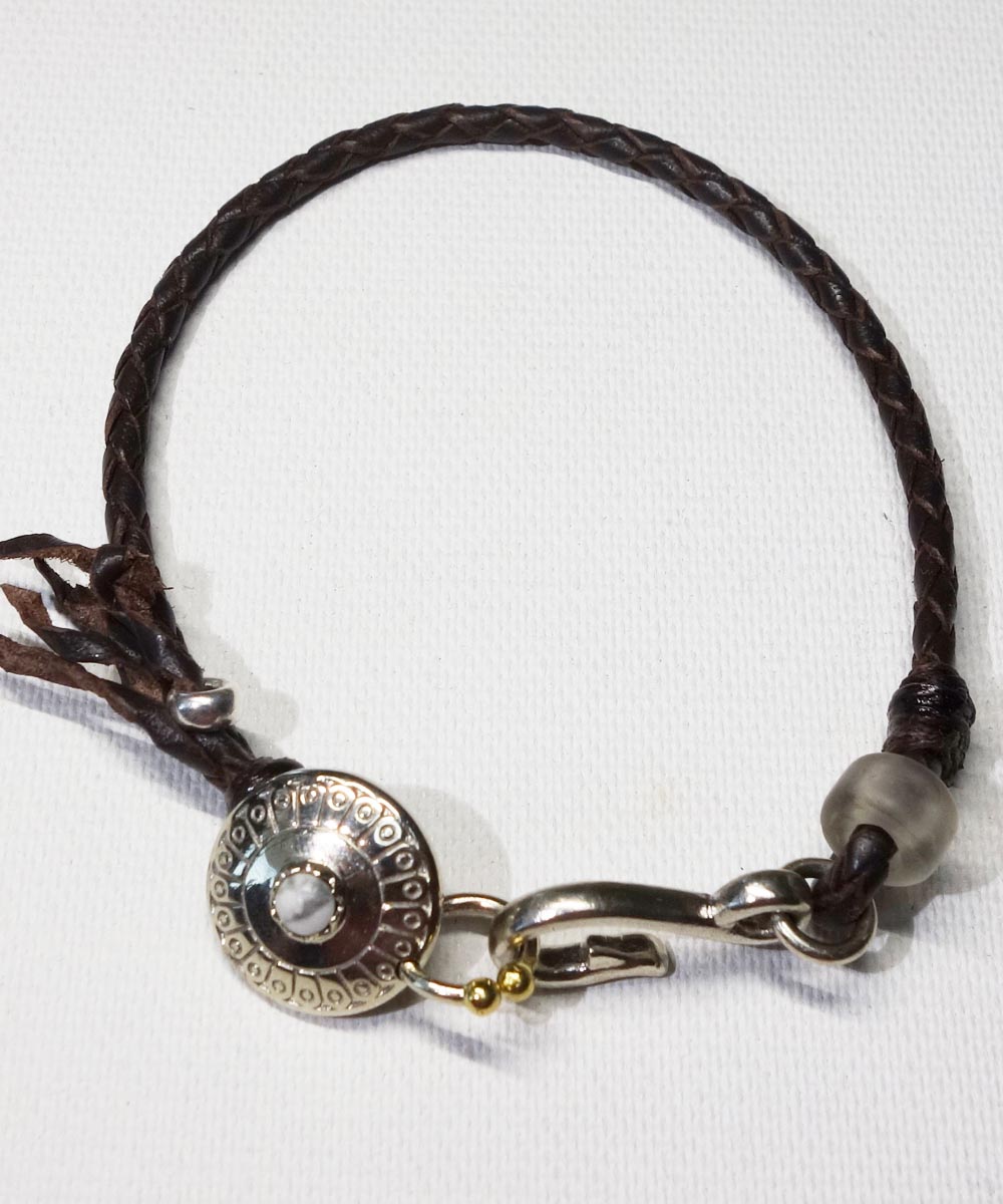 LEATHER  CONCHO BRACELET(レザーコンチョブレスレット　ハウライト) 2