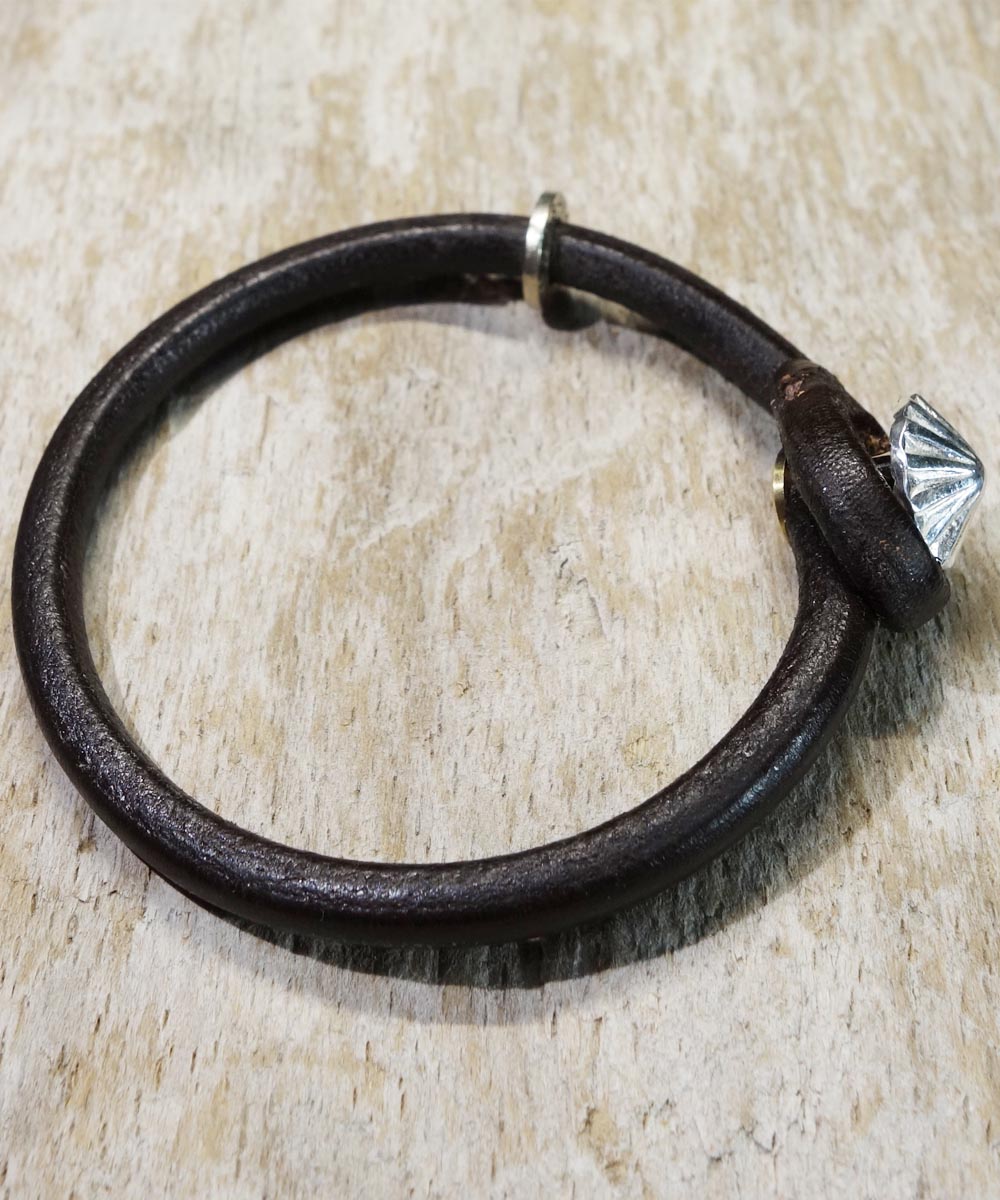 SV1000  LEATHER  CONCHO BRACELET (純銀製レザーコンチョブレスレット) COLOR-CHOKO4