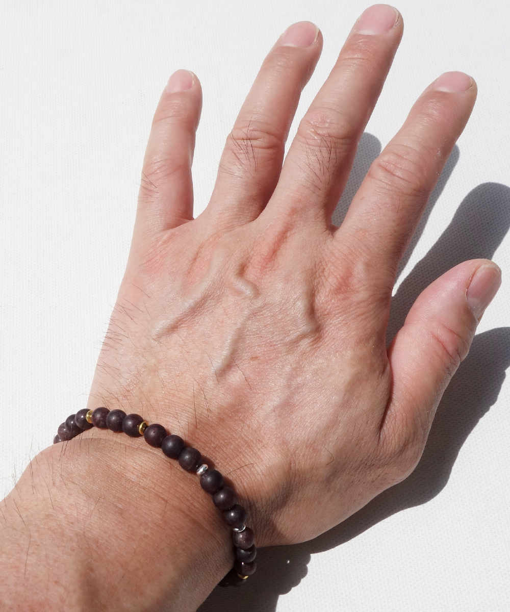 大粒　ガーネットブレスレット　レア GARNET BRACELET(ガーネットブレスレット)｜COLOR-WINERED｜AKASHIC TREE